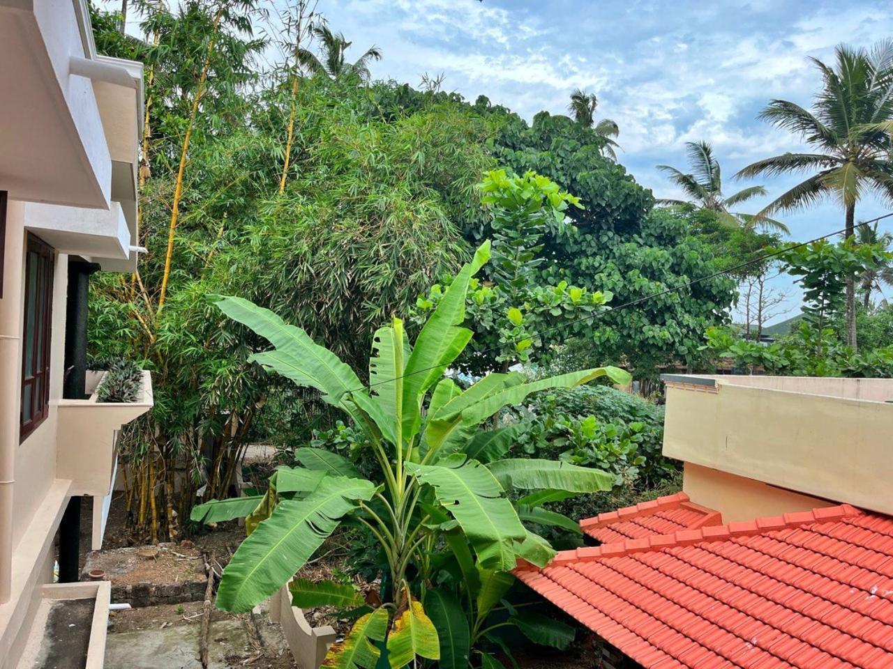 Bava Beach Resort & Retreat Center Varkala Buitenkant foto
