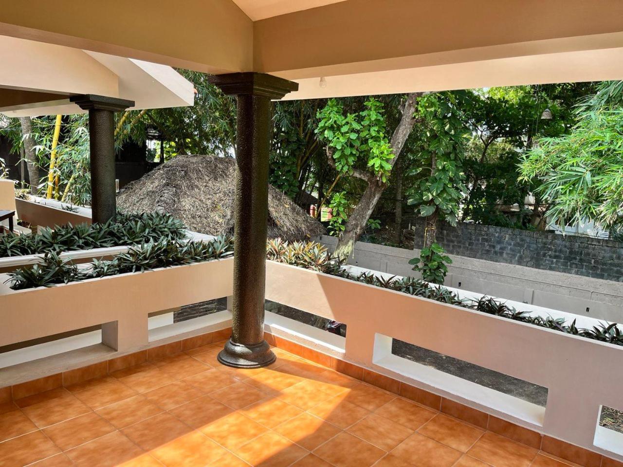 Bava Beach Resort & Retreat Center Varkala Buitenkant foto