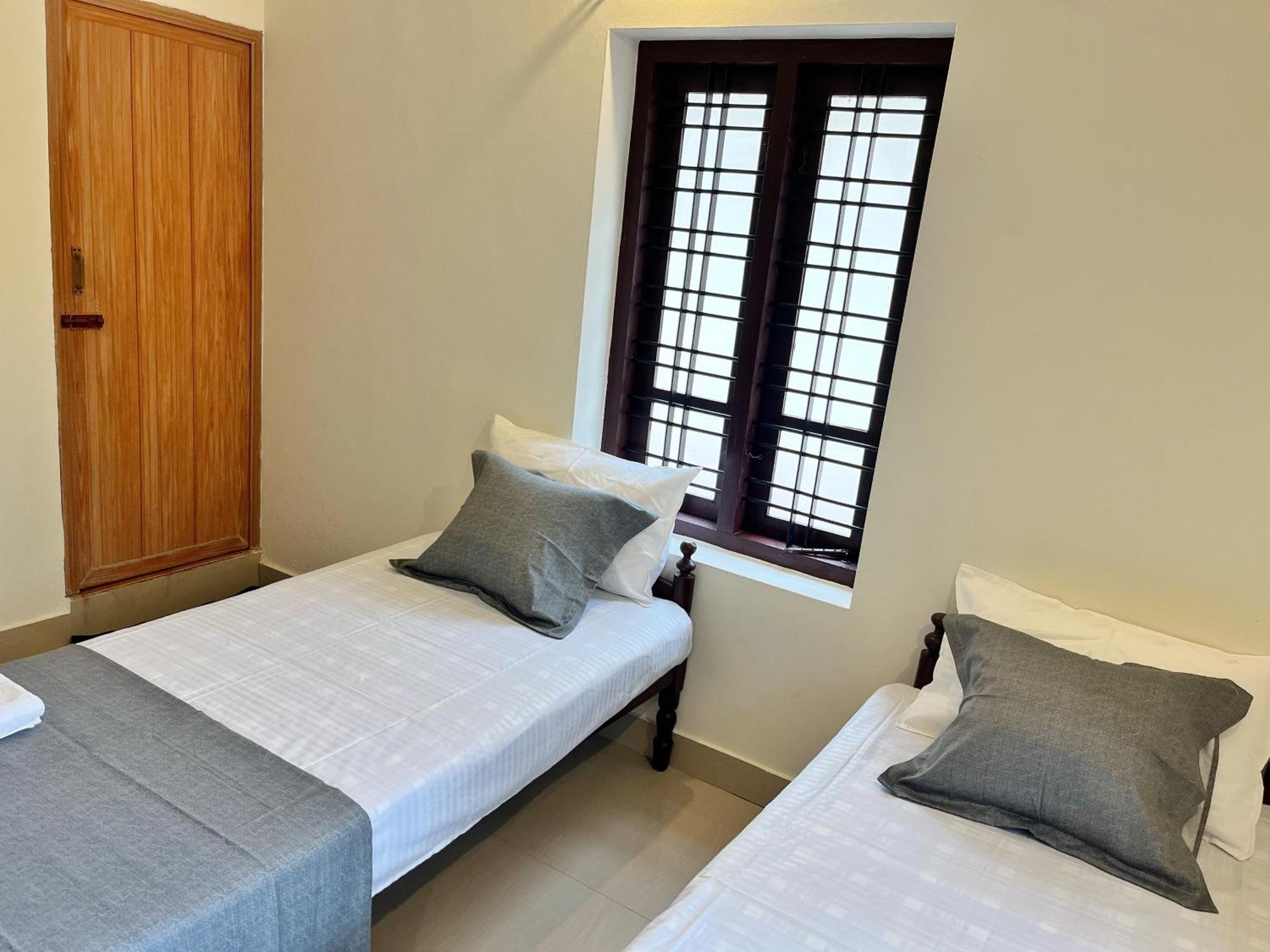 Bava Beach Resort & Retreat Center Varkala Buitenkant foto