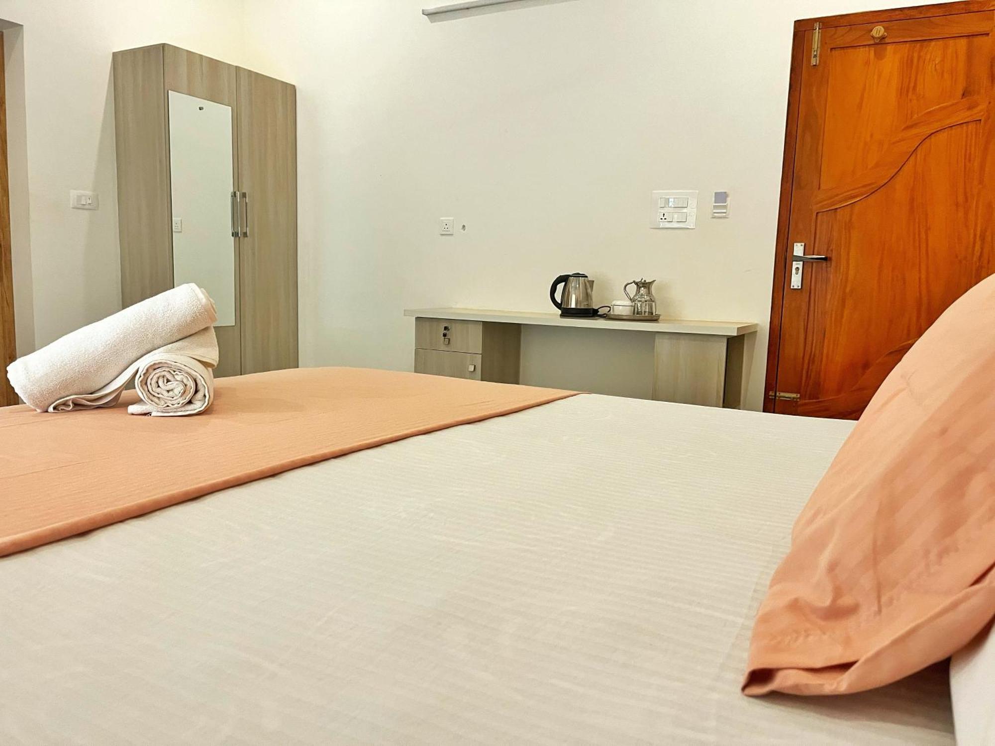 Bava Beach Resort & Retreat Center Varkala Buitenkant foto