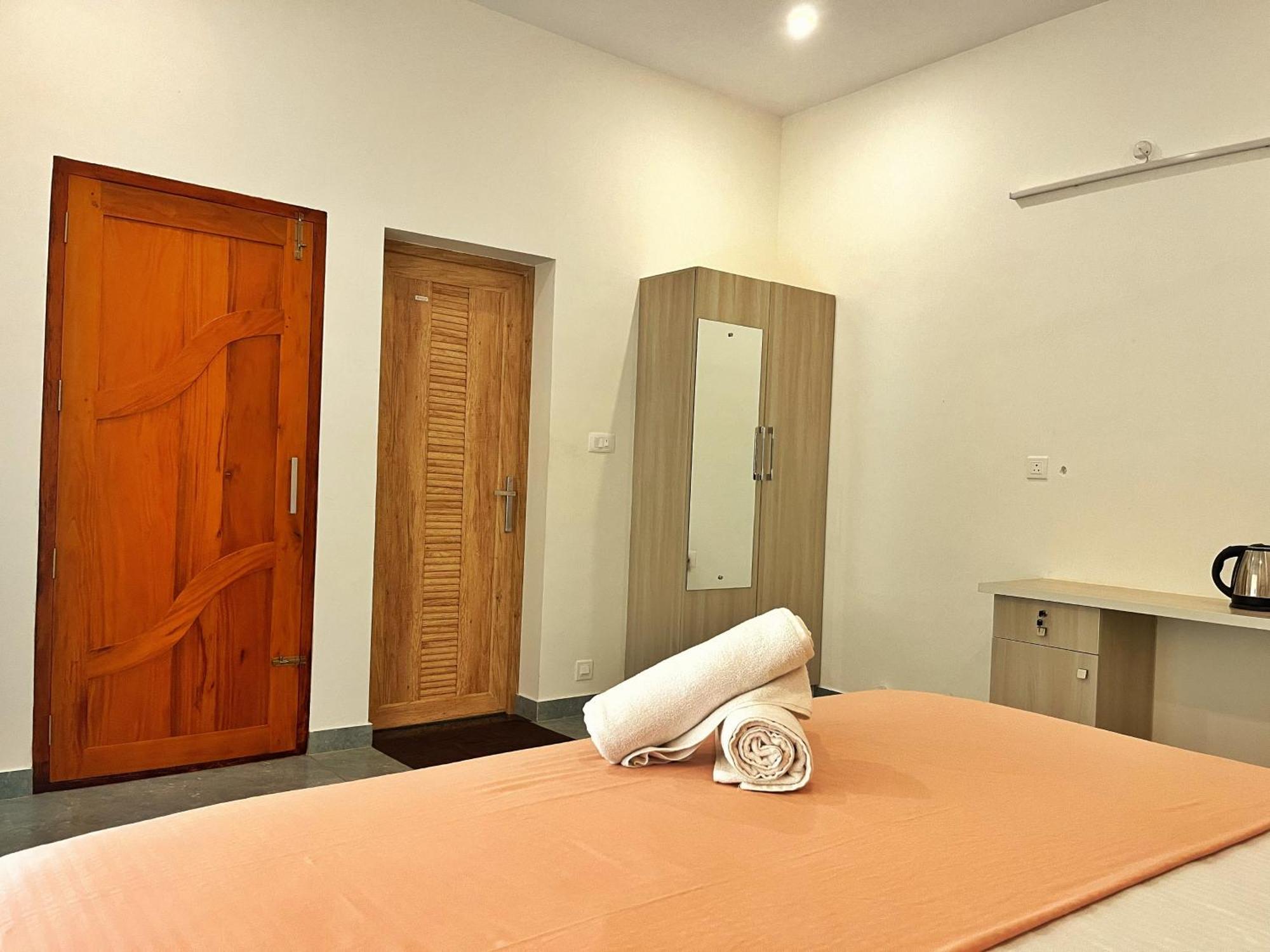 Bava Beach Resort & Retreat Center Varkala Buitenkant foto