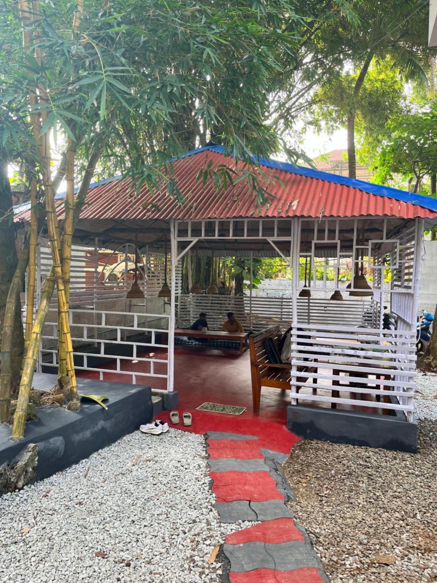 Bava Beach Resort & Retreat Center Varkala Buitenkant foto